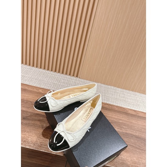 CHANEL Ballerinas