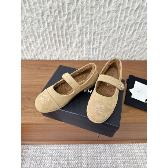 CHANEL Loafers