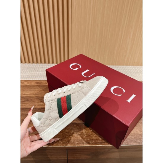 Gucci Sneakers