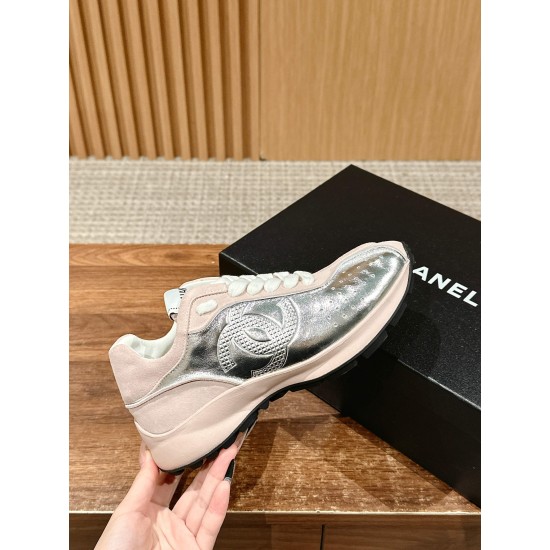 CHANEL Sneakers