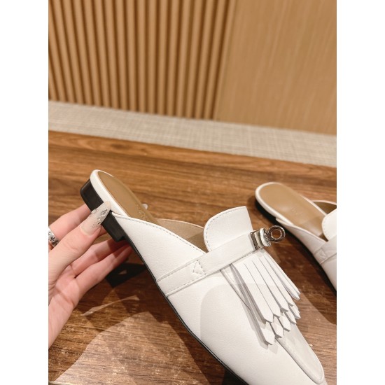 Hermes Iota mule
