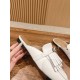 Hermes Iota mule