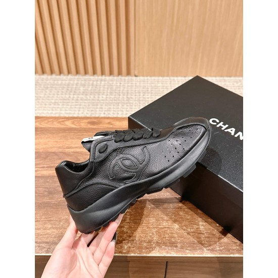 CHANEL Sneakers