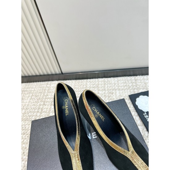 CHANEL Pumps and Slingbacks