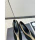 CHANEL Pumps and Slingbacks
