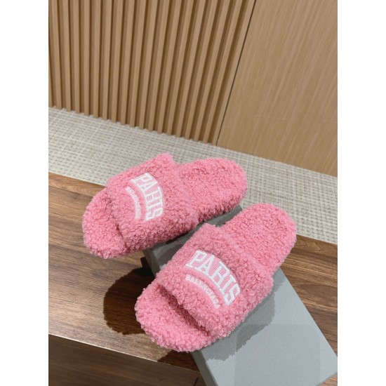  Balenciaga Slippers