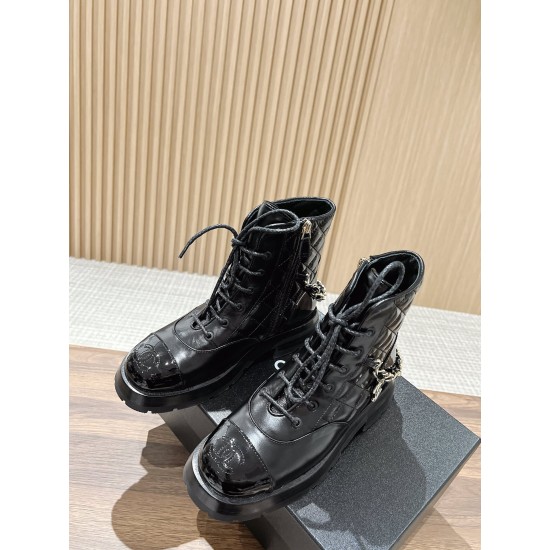 CHANEL Boots