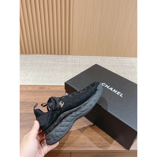 CHANEL Sneakers