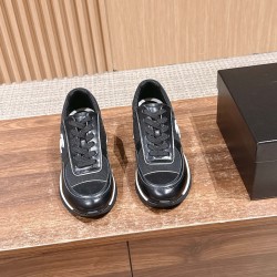 CHANEL Sneakers