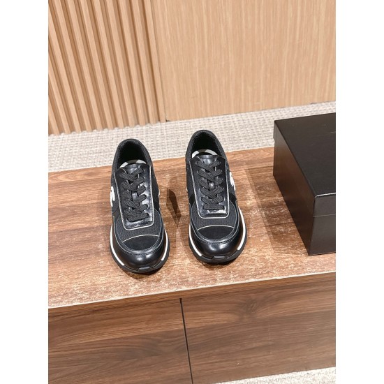 CHANEL Sneakers