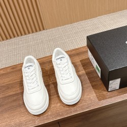 CHANEL Sneakers