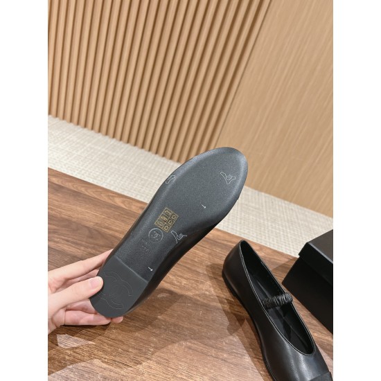CHANEL Ballerinas
