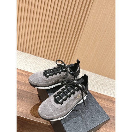 CHANEL Sneakers