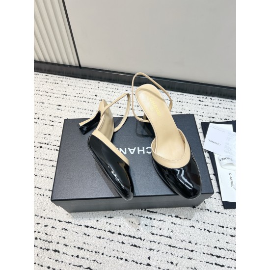 CHANEL Pumps and Slingbacks