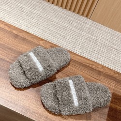  Balenciaga Slippers