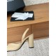 CHANEL Pumps and Slingbacks
