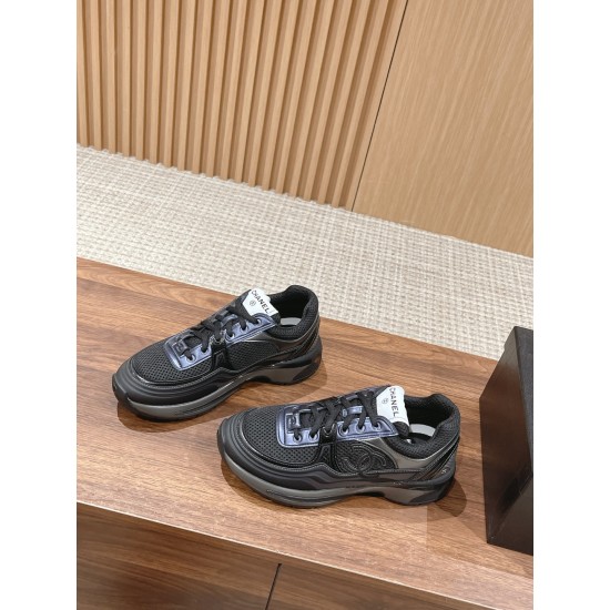 CHANEL Sneakers