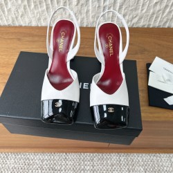 CHANEL Pumps and Slingbacks