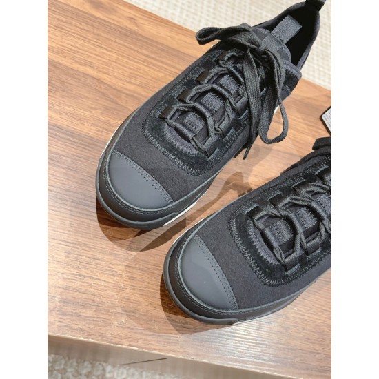 CHANEL Sneakers