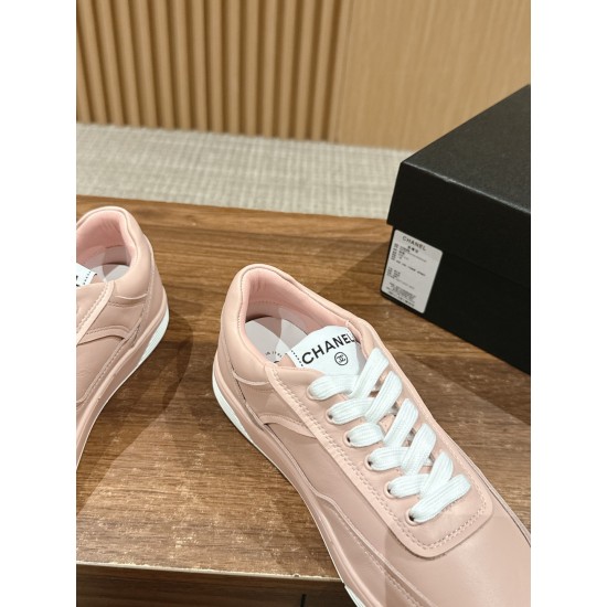 CHANEL Sneakers