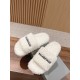  Balenciaga Slippers