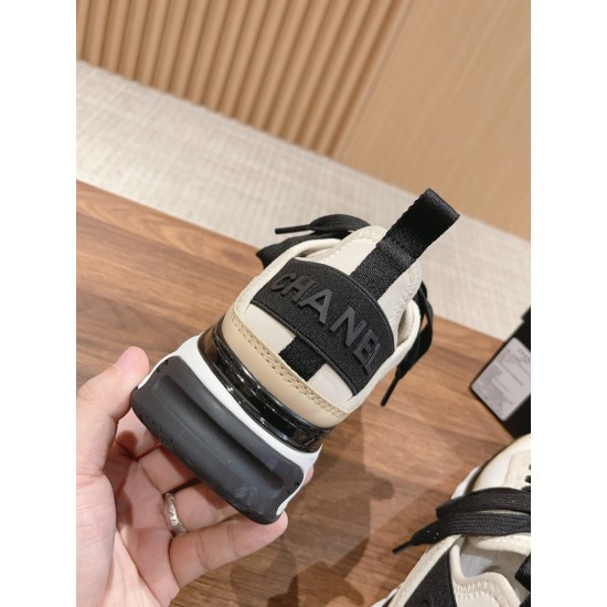 CHANEL Sneakers
