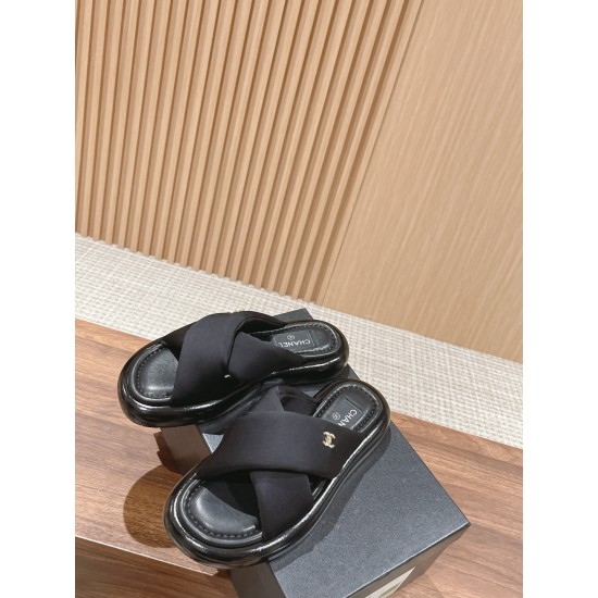 CHANEL Slippers