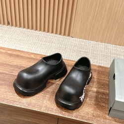  Balenciaga Slippers