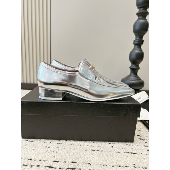 CHANEL Pumps and Slingbacks