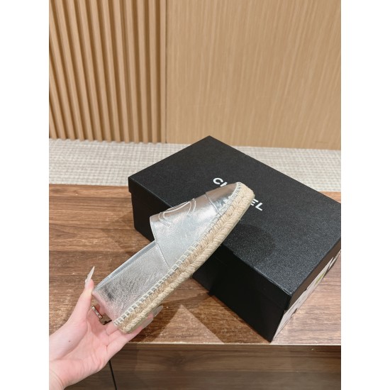 CHANEL Espadrilles