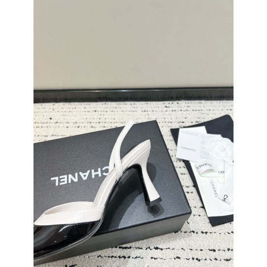 CHANEL Pumps and Slingbacks