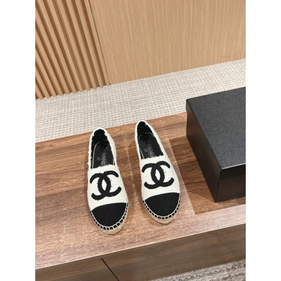 CHANEL Espadrilles