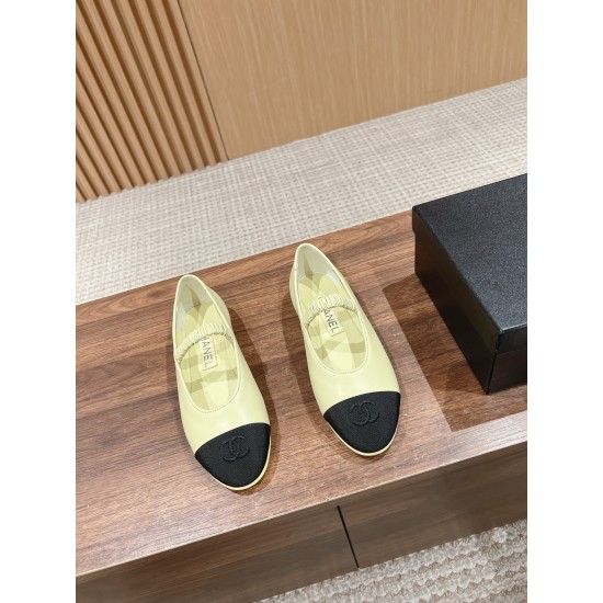 CHANEL Ballerinas