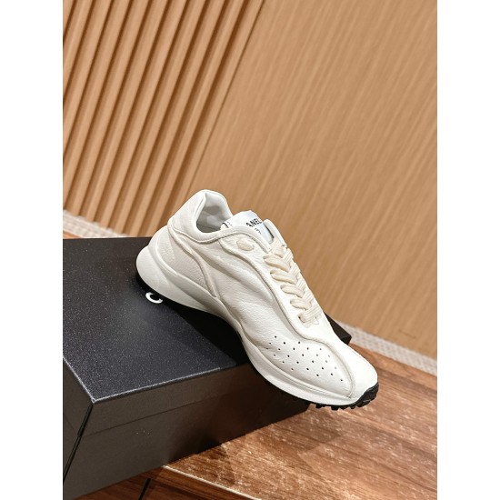 CHANEL Sneakers