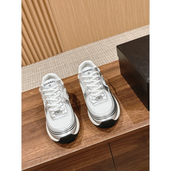 CHANEL Sneakers