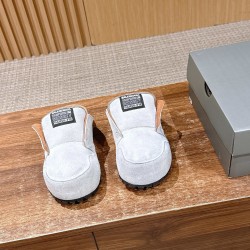  Balenciaga Slippers
