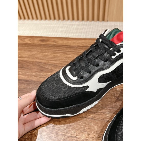 Gucci Sneakers