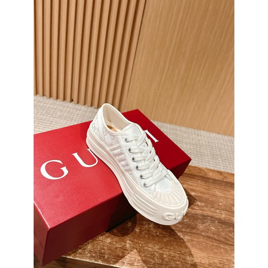 Gucci Sneakers