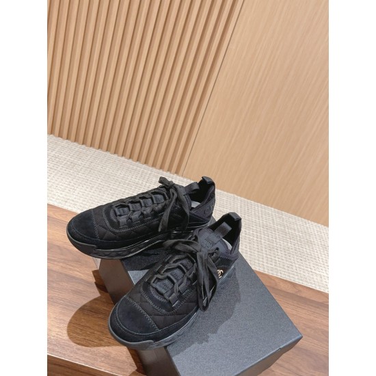 CHANEL Sneakers
