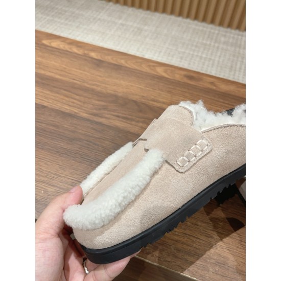Hermes Iota mule