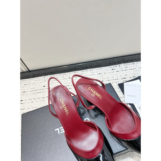 CHANEL Pumps and Slingbacks