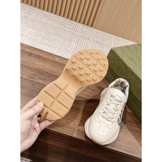Gucci Sneakers