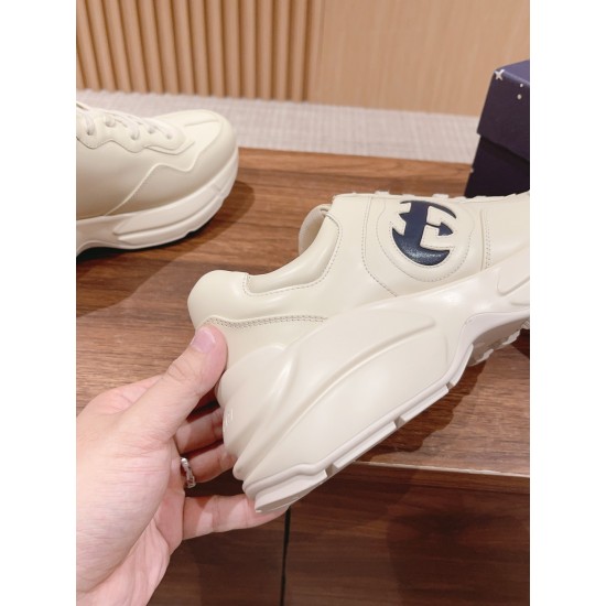 Gucci Sneakers
