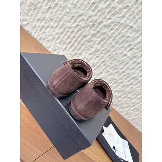 CHANEL Loafers