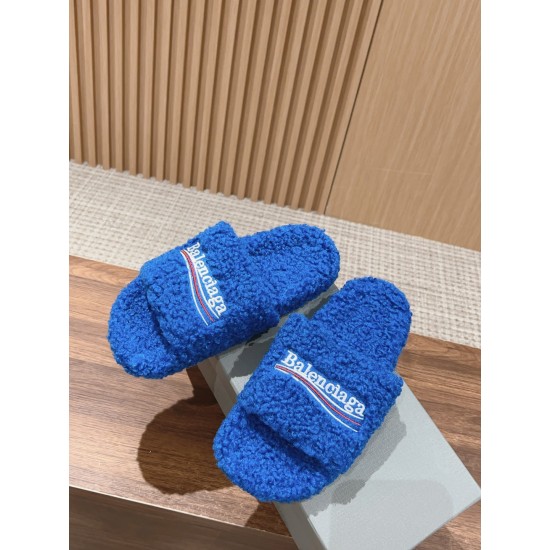  Balenciaga Slippers