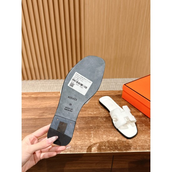 Hermes Slippers