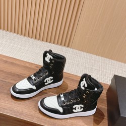 CHANEL Boots