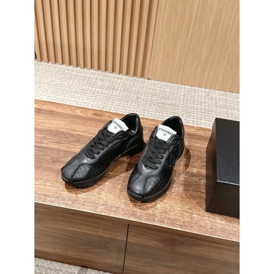 CHANEL Sneakers