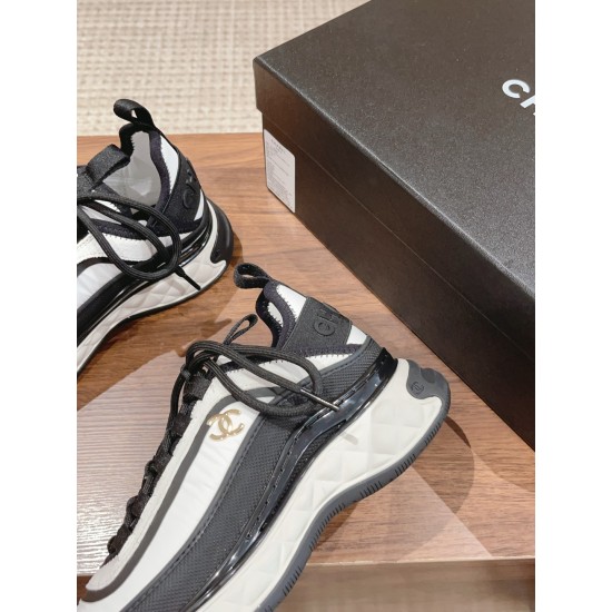 CHANEL Sneakers