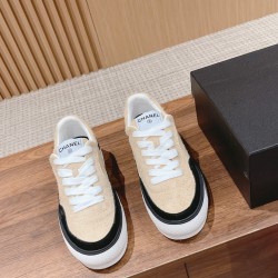 CHANEL Sneakers
